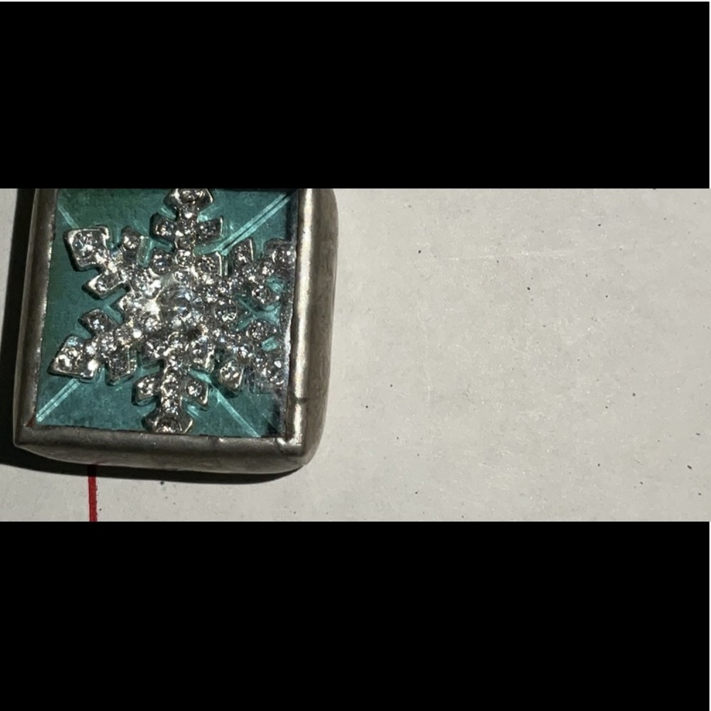 Jewel Kade pendant